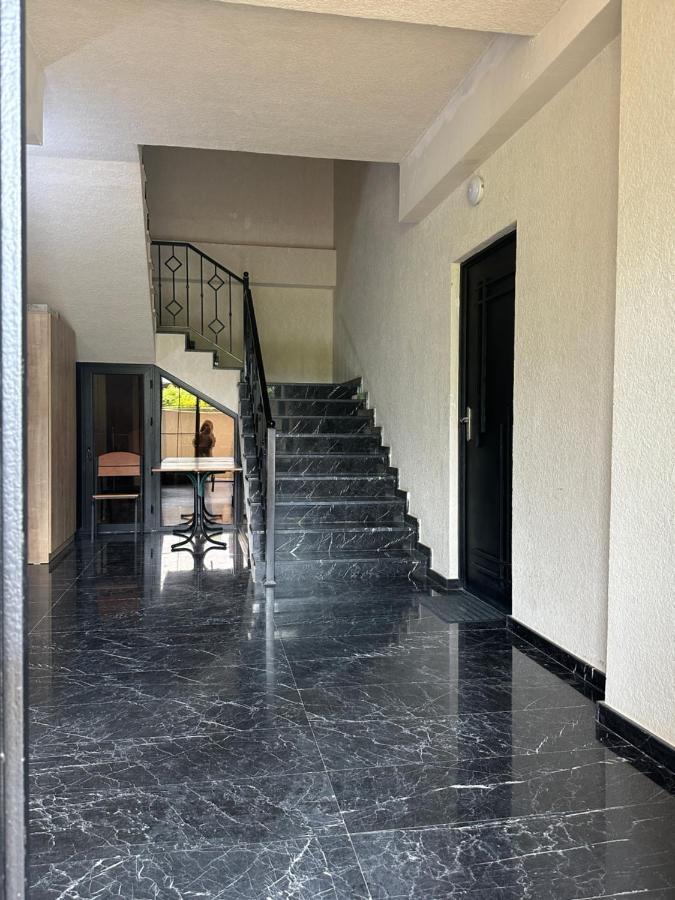 Aparthotel Koutaïssi Extérieur photo
